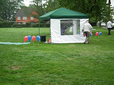 Setting up shelter for Reel Strings